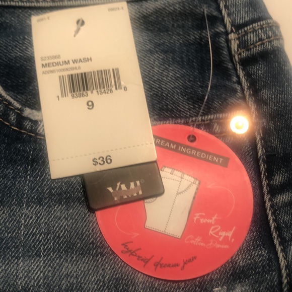 Dream button fly distressed shorts - Picture 2 of 12